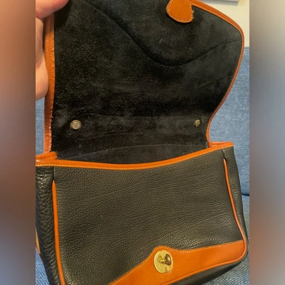 Vintage Dooney & Bourke All Weather Leather Carrier Bag Medium Sized - Picture 10 of 17